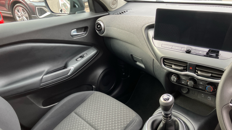 Nissan Juke 1.0 DiG-T Acenta Premium 5dr Petrol Hatchback